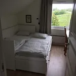 Modern Summer Lofoten Storeidet